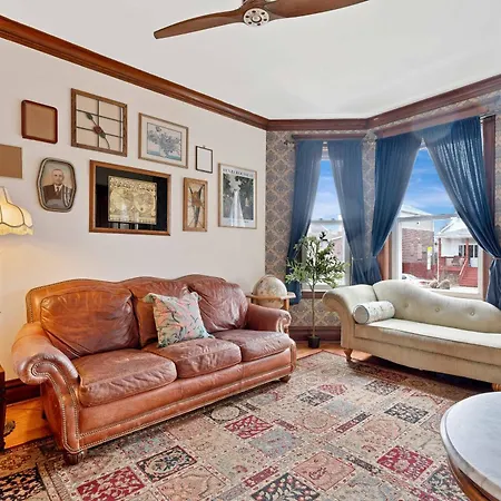 Vintage 3 Bed Condo In Chicagolands Trendy Berwyn Condo